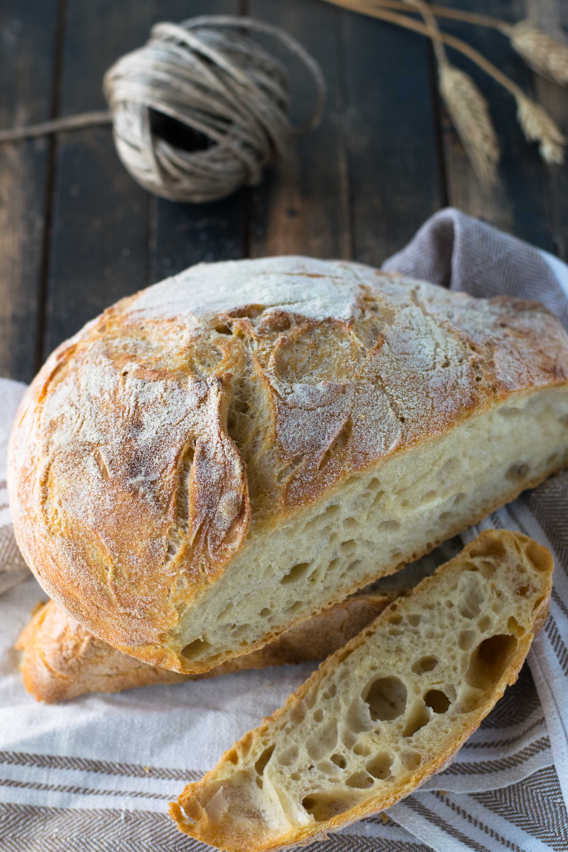 Pane intagliato fatto in casa ricetta senza impasto a lunga lievitazione