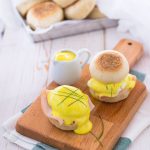 English muffin con uova alla Benedict